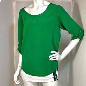 Green Women's Scoop Neck Blouse and adjusted sleeves